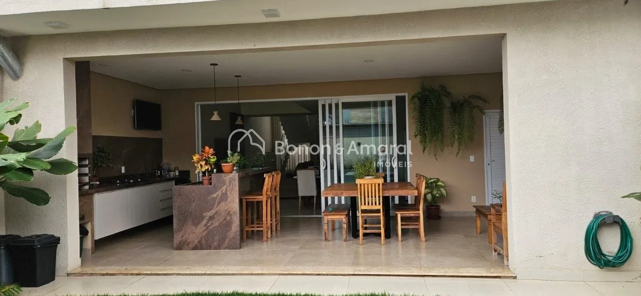 Imagem Sobrado à venda 03 Quartos no Condomínio Terras da Estância no bairro Monte Alegre - Paulínia S/P