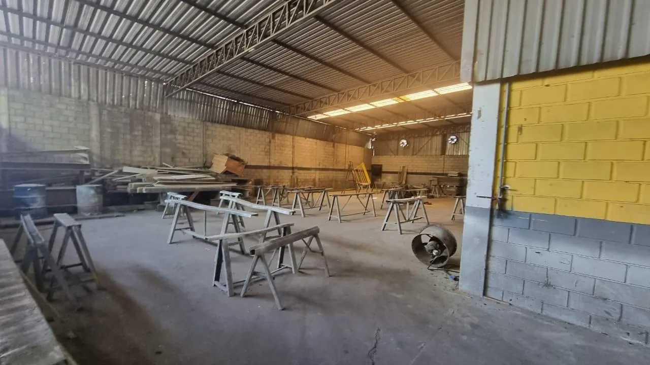 Imagem Barracão de 1498,40m² no Éden - Sorocaba