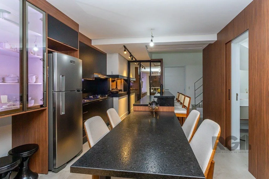 Imagem Apartamento DUPLEX no bairro Chácara das Pedras de 2 dormitórios e 2 vagas