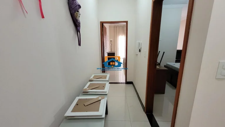 Imagem Já imaginou em morar em um imóvel lindo, casa duplex, espaçosa, acabamento diferenciado, em uma excelente localização no bairro Residencial Bethânia.