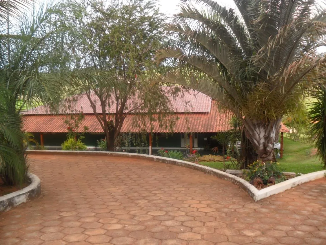 Imagem Vendo um ótimo sítio em Igarapé / Mg , Portal Serra Azul, com 20.000 m² de terra