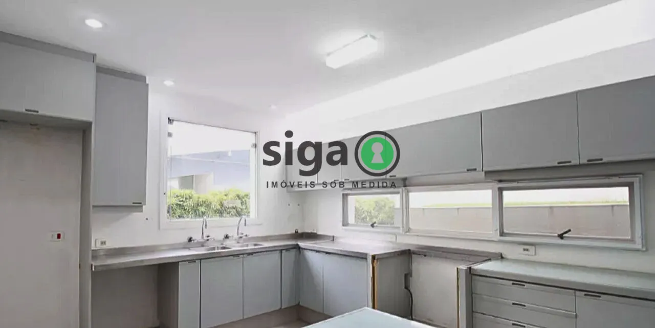 Imagem Casa de condomínio à venda com 265m², 3 quartos e 4 vagas no Panamby