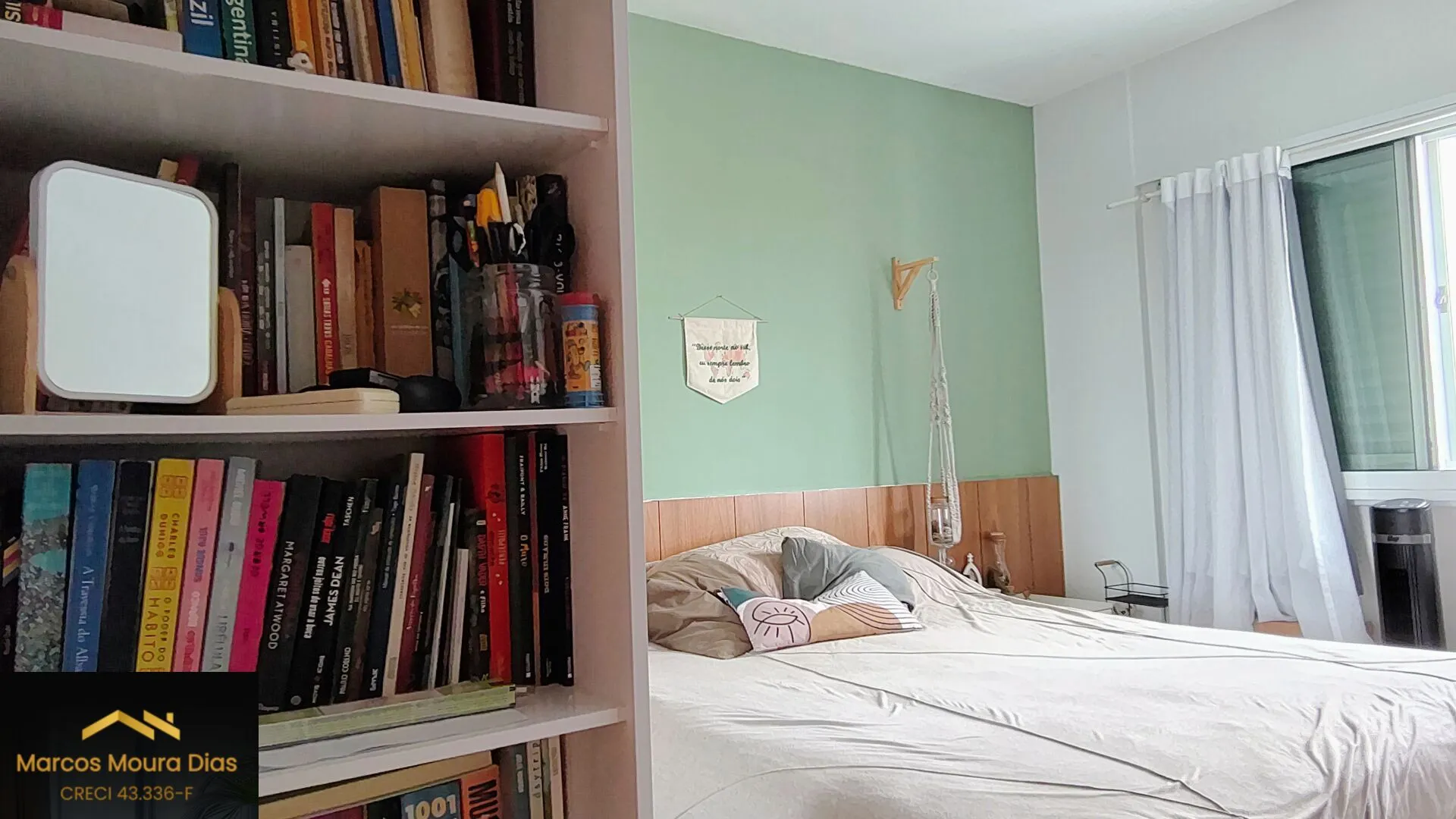 Imagem Apartamento Jardim Esther ( Butantã), sala com Varanda, 02 Dormitórios 1 Vaga, Prédio com Lazer, Portaria 24 hs e Gerador