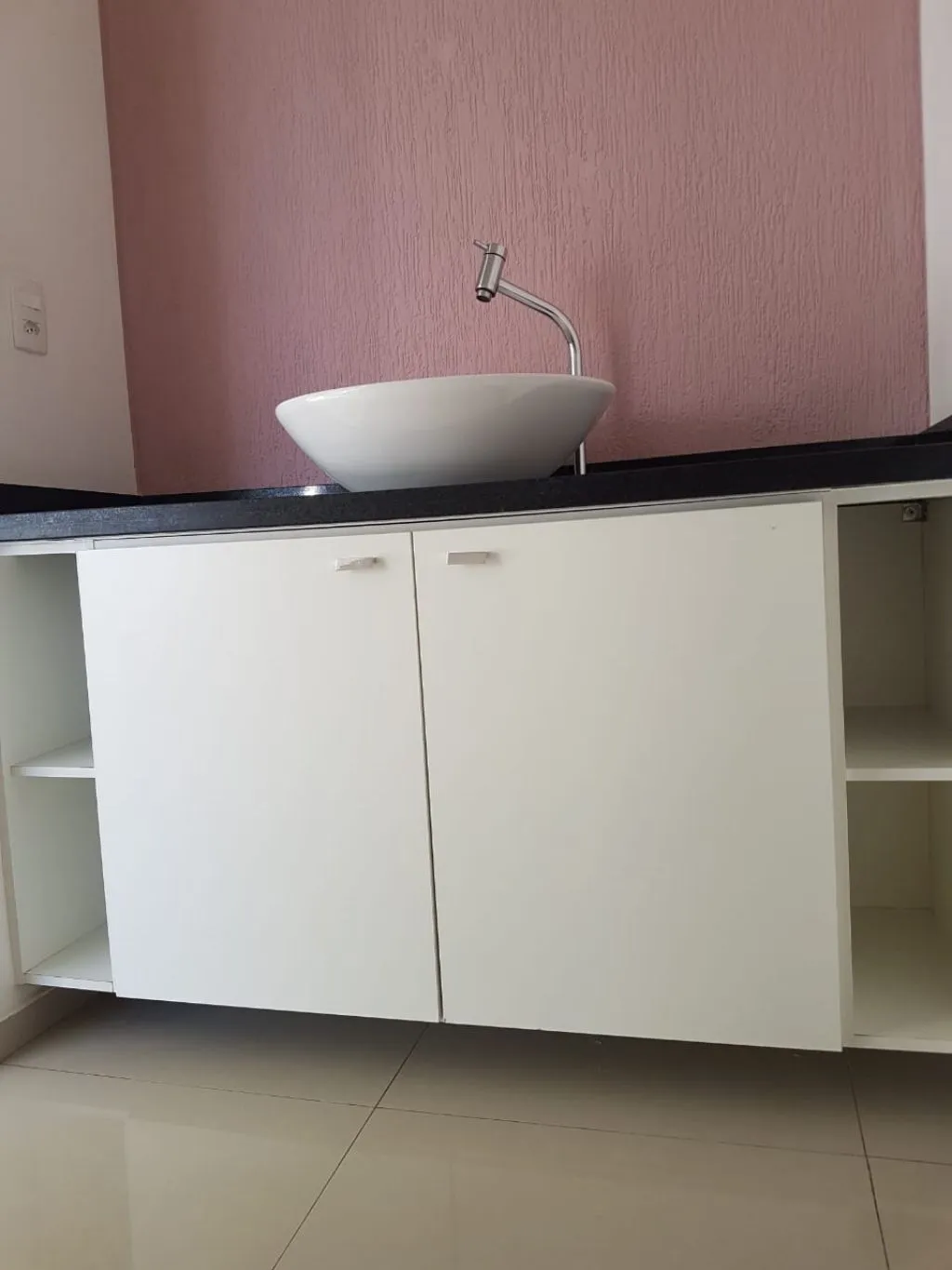 Imagem Excelente Casa 3 Dormitório em Condomínio Horto Florestal III - Sorocaba