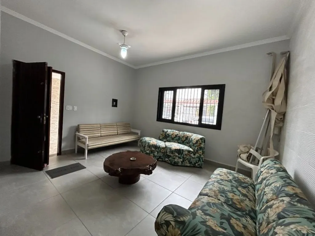 Imagem CASA COM 100,00 m² - MARACANÃ - PRAIA GRANDE SP