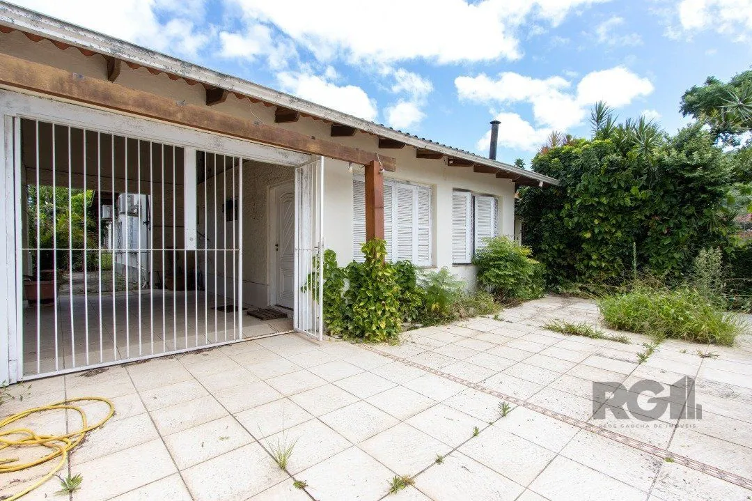 Imagem Casa para Venda - 239m², 5 dormitórios, sendo 1 suites, 2 vagas - Hipica