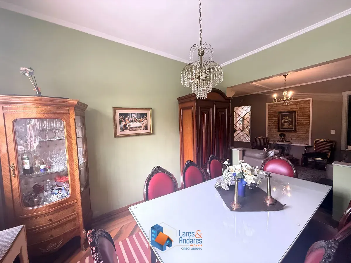 Imagem Sobrado para venda em Perdizes com 4 quartos, sendo 1 suíte, 180m²