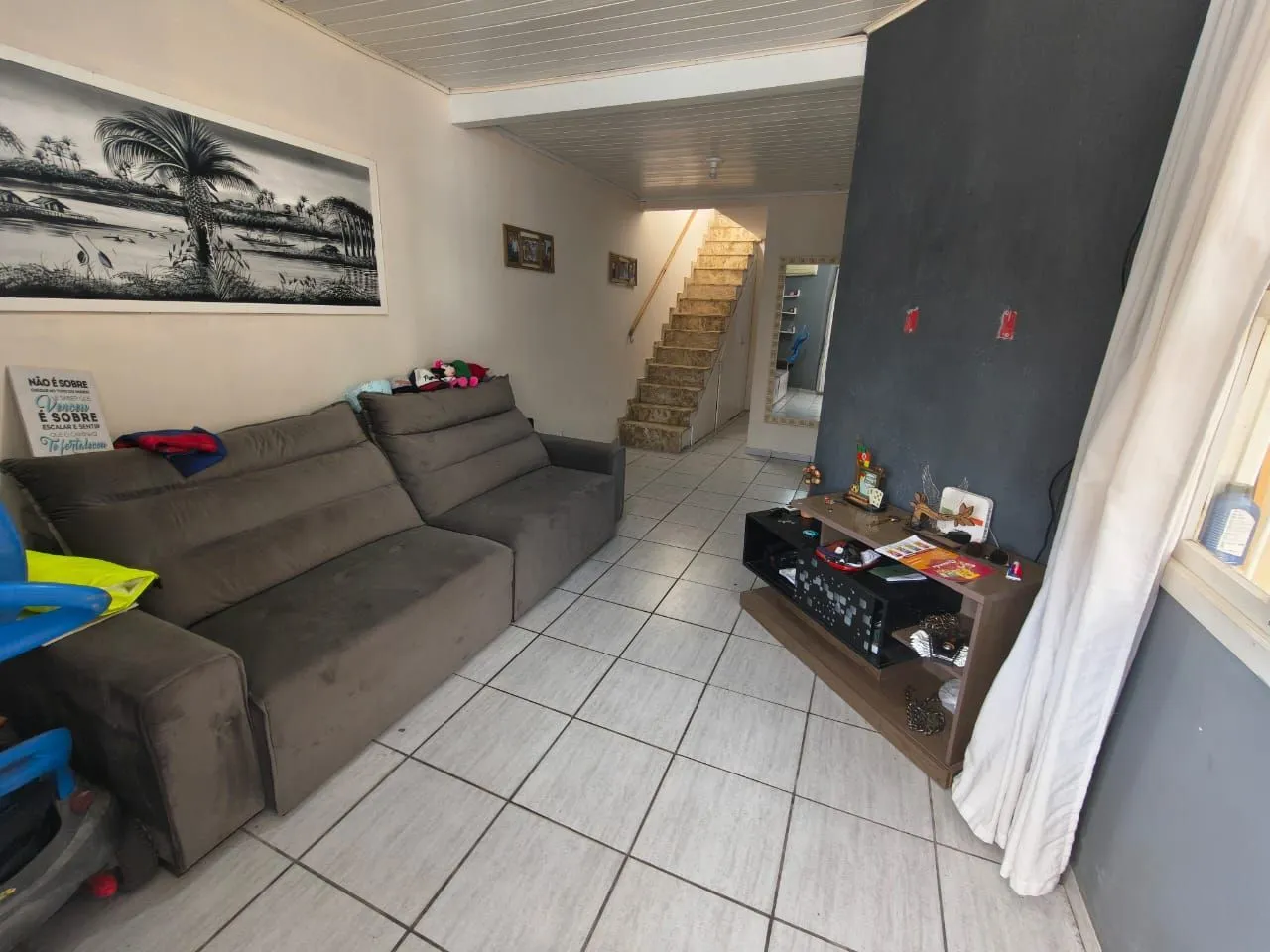 Imagem Casa a venda 3 dormitórios - Restinga - Porto Alegre