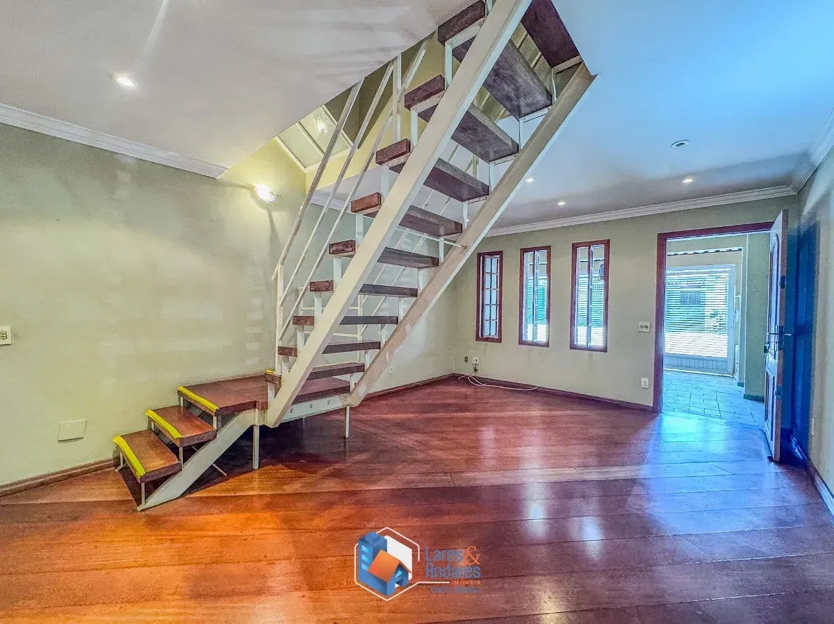 Imagem Casa para venda em Planalto Paulista com 3 quartos, sendo 1 suíte, 159m²