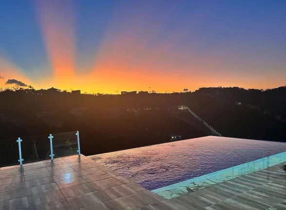 Imagem Casa de 226,7 m² de Condomínio Fechado Vista para Represa de Igaratá
