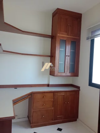 Imagem Apartamento com 4 quartos à venda no Cambuí em Campinas-SP