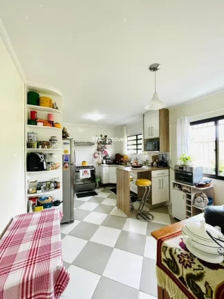 Imagem Imóvel de luxo na Vila da Saúde: casa com 4 quartos, 2 suítes, 2 salas, 4 vagas de garagem e 148m² em São Paulo-SP.
