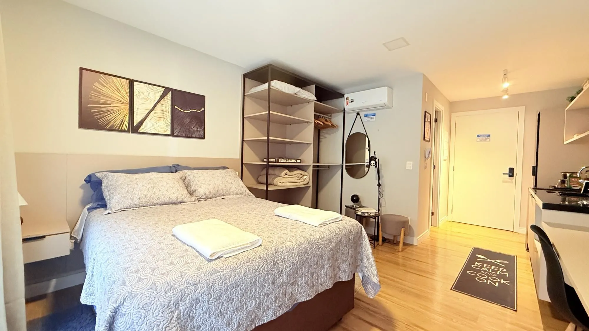 Imagem Excelente Apartamento à venda - R$588.800,00 - Bairro Auxiliadora / Porto Alegre -
