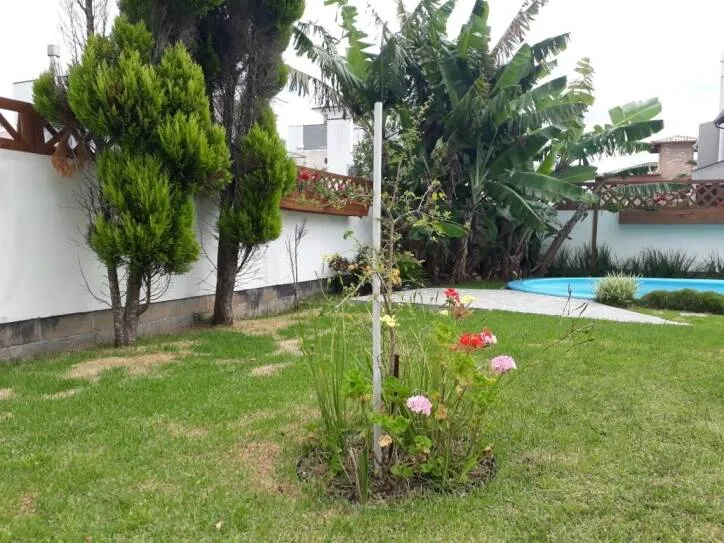 Foto do imóvel: Casa à Venda na Cachoeira do Bom Jesus - Conforto, Segurança em Avenida Dos Jerivás