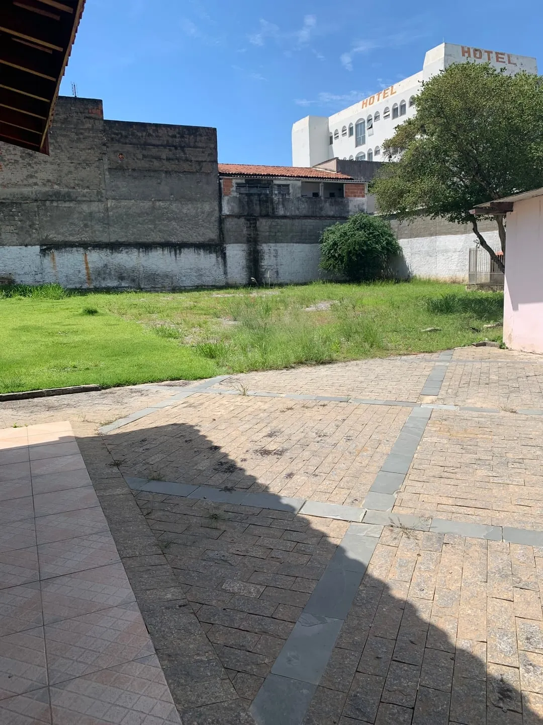 Imagem Amplo Imóvel Comercial à Venda e Locação no São Benedito - Ideal para Consultórios, Escritórios e Mais!