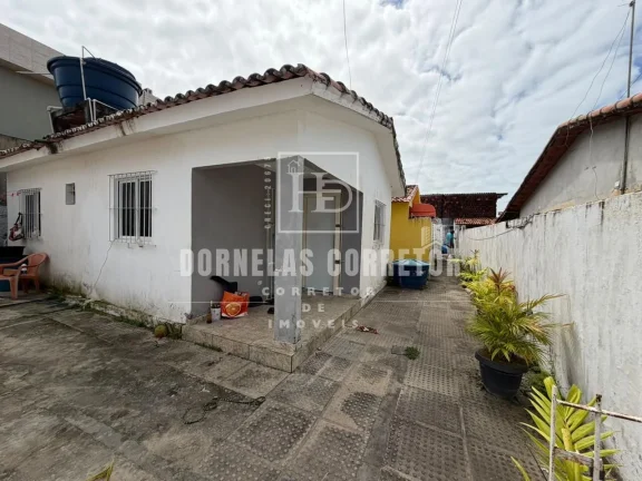 Imagem Casa à Venda na Ilha de Itamaracá com Quintal Amplo