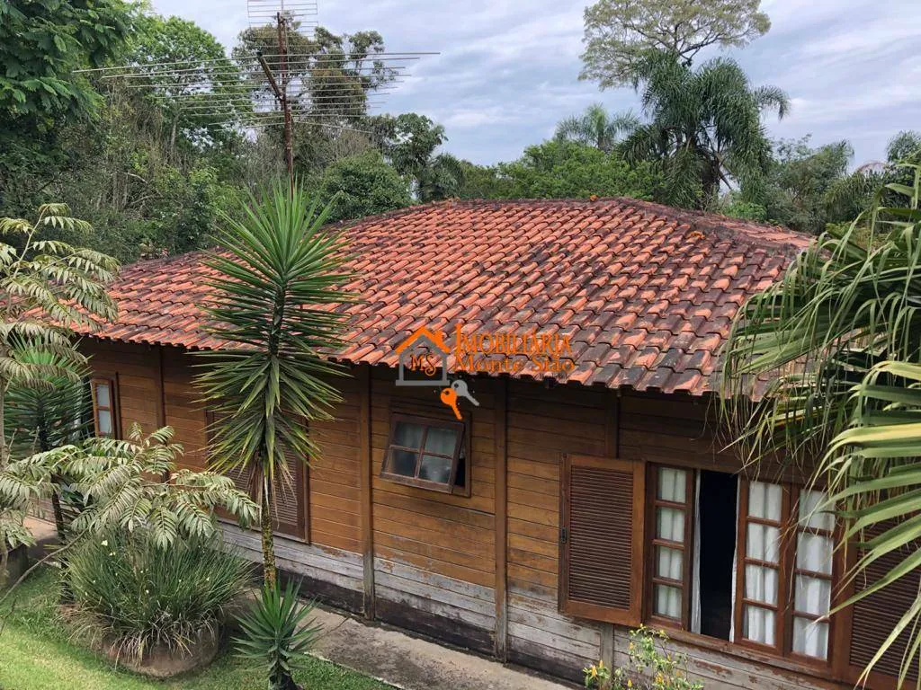 Imagem Casa com 6 dormitórios à venda, 300 m² por R$ 1.290.000,00 - Fazenda Velha - Arujá/SP