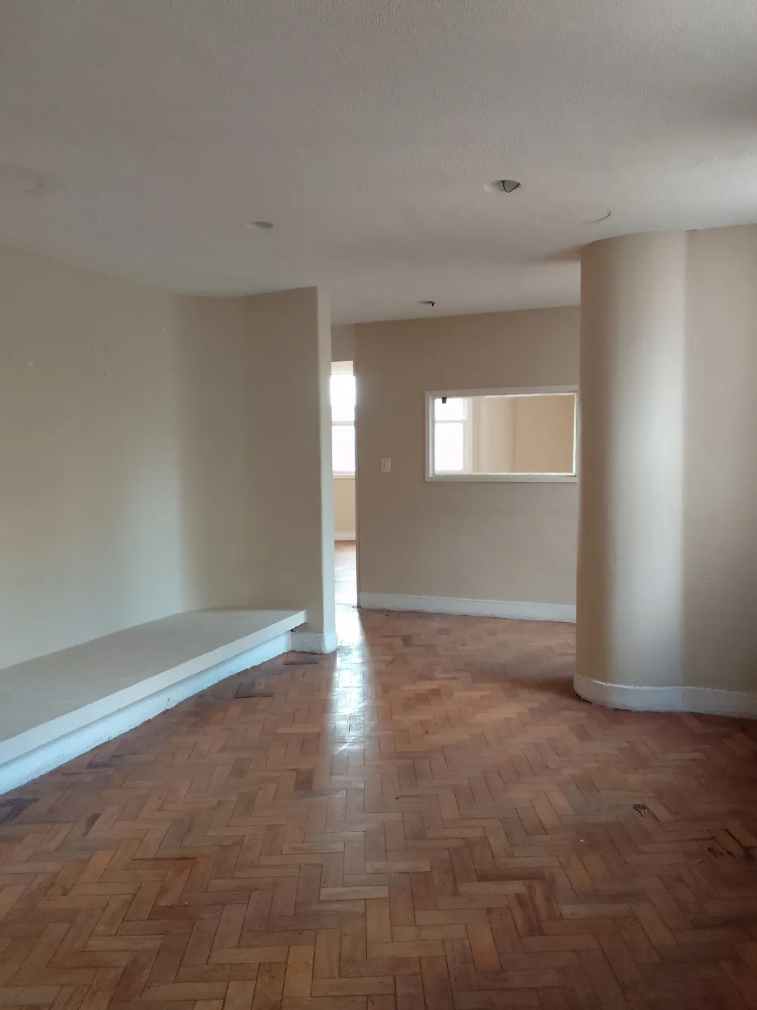 Imagem Sala comercial à venda em Porto Alegre, Centro, 112.6m2