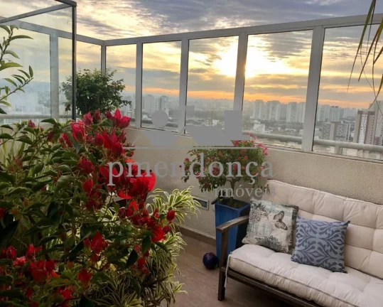 Imagem Cobertura duplex na Vila Romana, face Norte, com muito sol o dia inteiro e o ano inteiro.