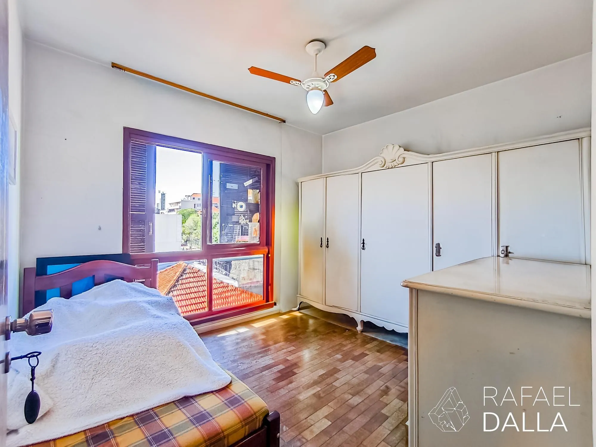 Imagem Apartamento de 3 dormitórios com suíte, vaga e portaria 24h na Protásio Alves