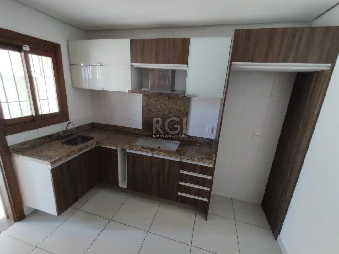 Imagem Casa para Venda - 84.2m², 3 dormitórios, sendo 3 suites, 1 vaga - Hípica