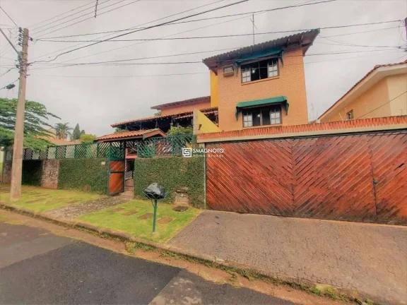 Imagem Sobrado com 4 dormitórios à venda, 452 m² por R$ 1.300.000,00 - Nova Piracicaba - Piracicaba/SP