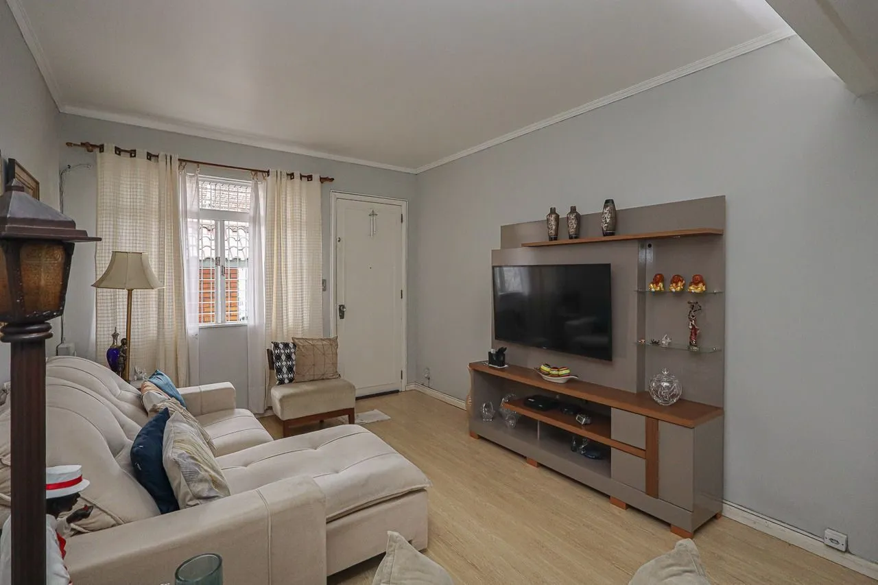 Imagem Casa a venda, 3 quartos sendo 1 suíte, 166m² no bairro Passo da areia, Porto Alegre