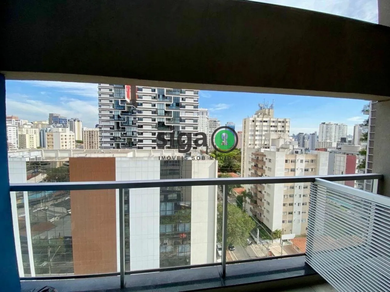 Imagem Studio a venda na Vila Olímpia, equipado e decorado com 28m2 e com vaga.