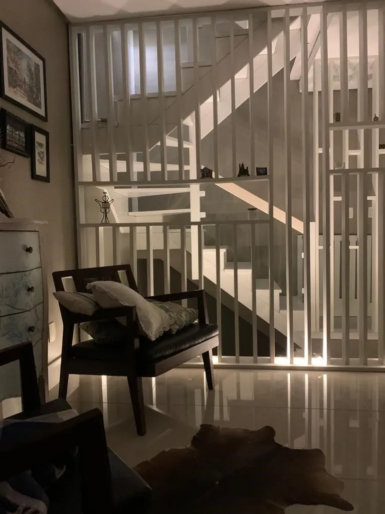 Imagem Casa Condominio para Venda - 230.51m², 4 dormitórios, sendo 1 suites, 3 vagas - Pedra Redonda