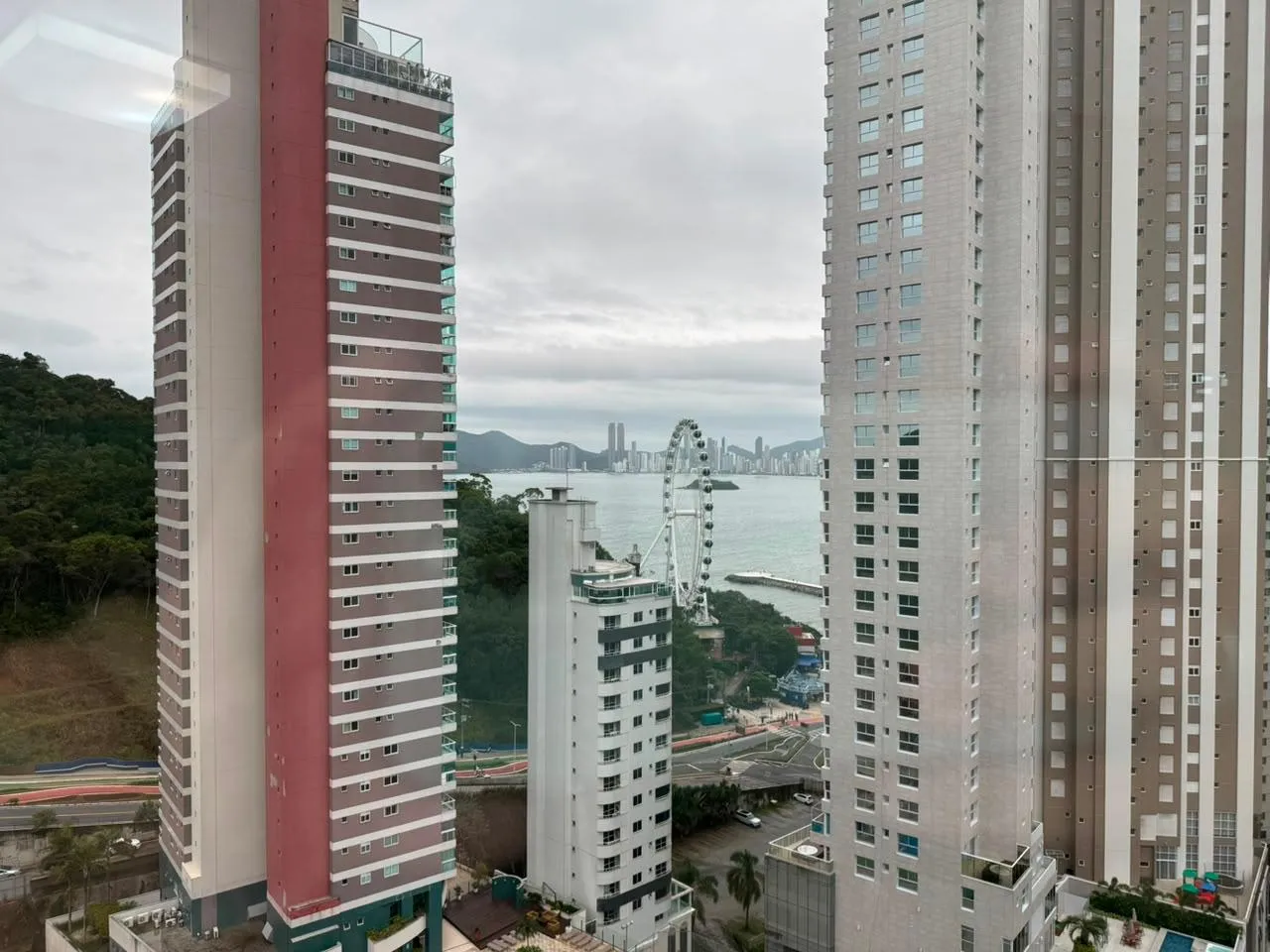 Imagem Apartamento com vista para o mar à venda com 135m2 por R$ 2.980.000,00