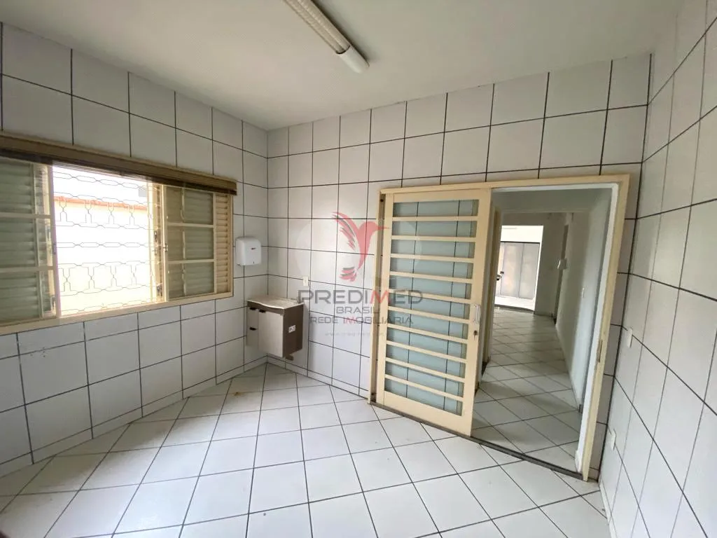 Imagem Loja / Salão / Ponto Comercial de 65m² no bairro Vila Antonieta I, em Lençóis Paulista