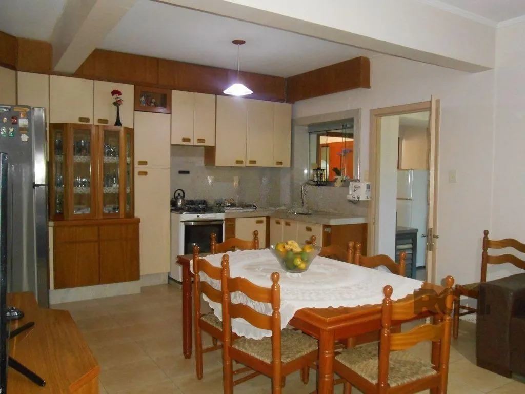 Imagem Casa 4 dormitórios no bairro Agronomia