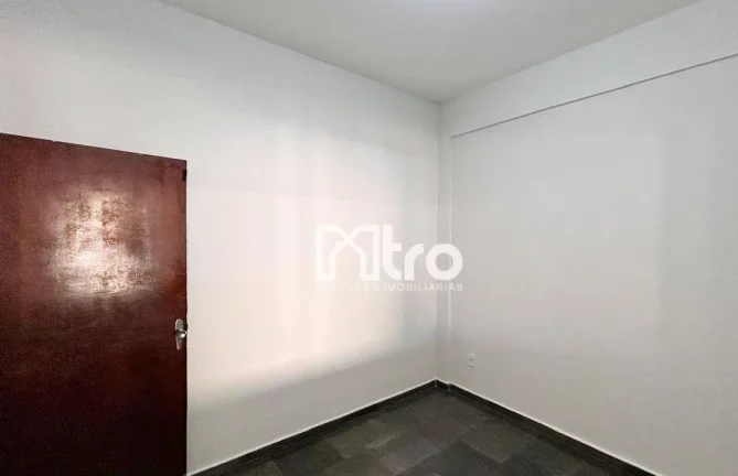 Imagem Apto 3 dormitórios com ótimo valor, 84 m² por R$ 220.000 - Santos Dumont - Itajubá/MG