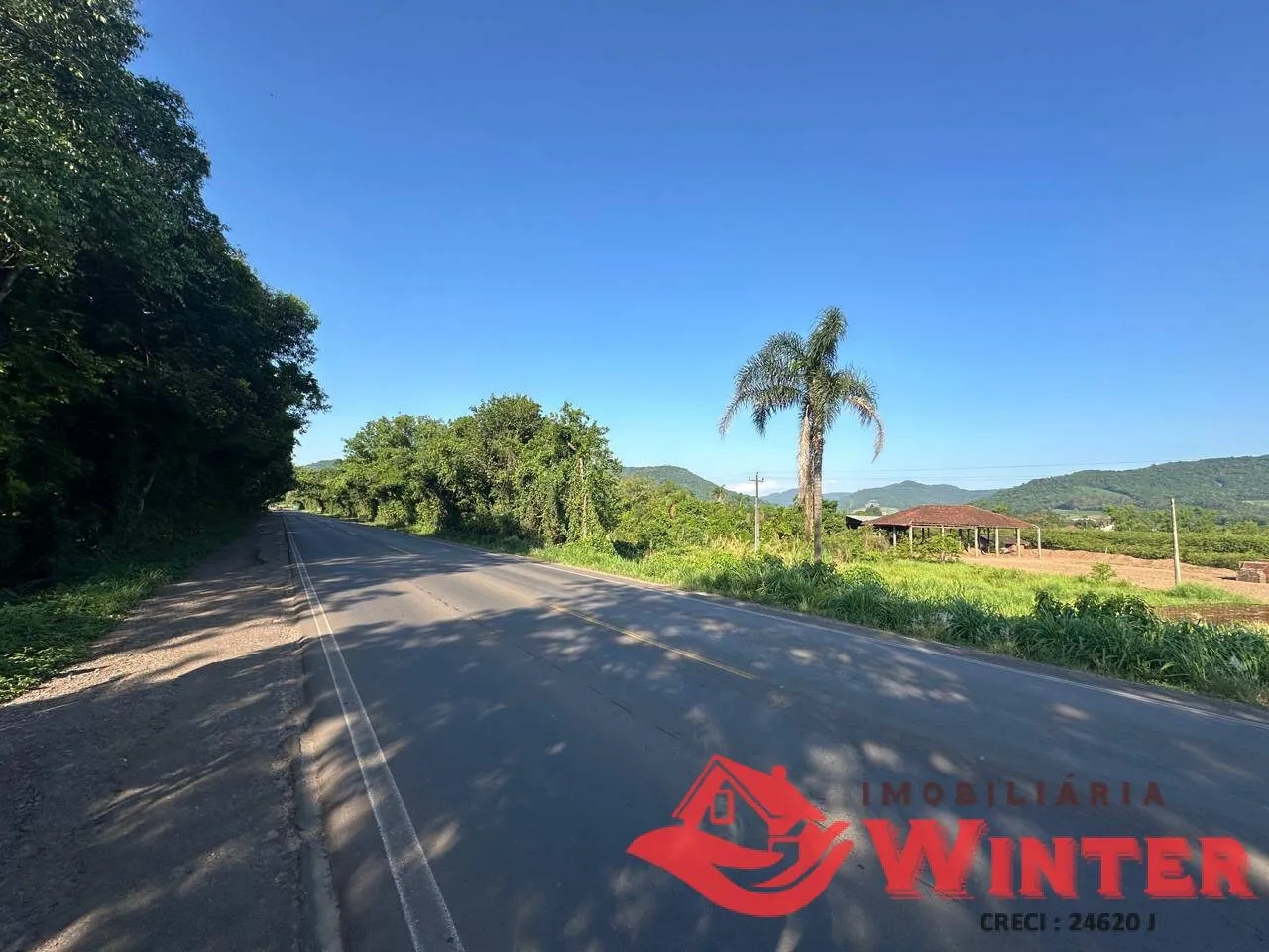 Foto do imóvel Área com 3.944 m2 frente para RS 452.