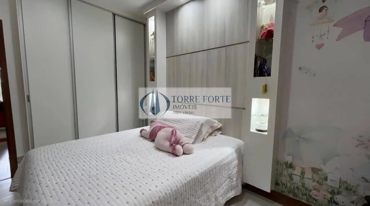 Imagem Lindo sobrado com 134 m², 3 dormitórios, 1 suíte com closet + Ar e piscina