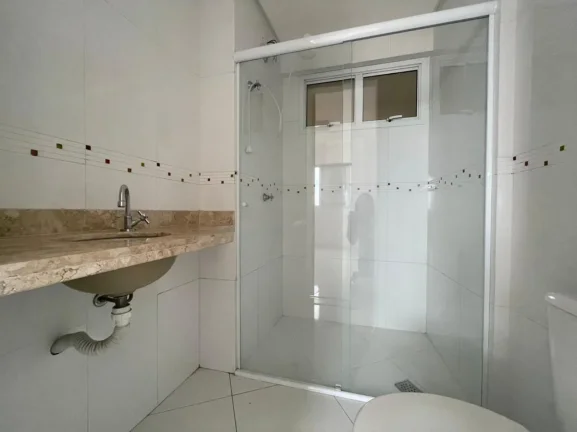 Imagem Apartamento no Edifício Santiago com 41m², possui 1 dormitório sendo suíte, cozinha planejada, 1...