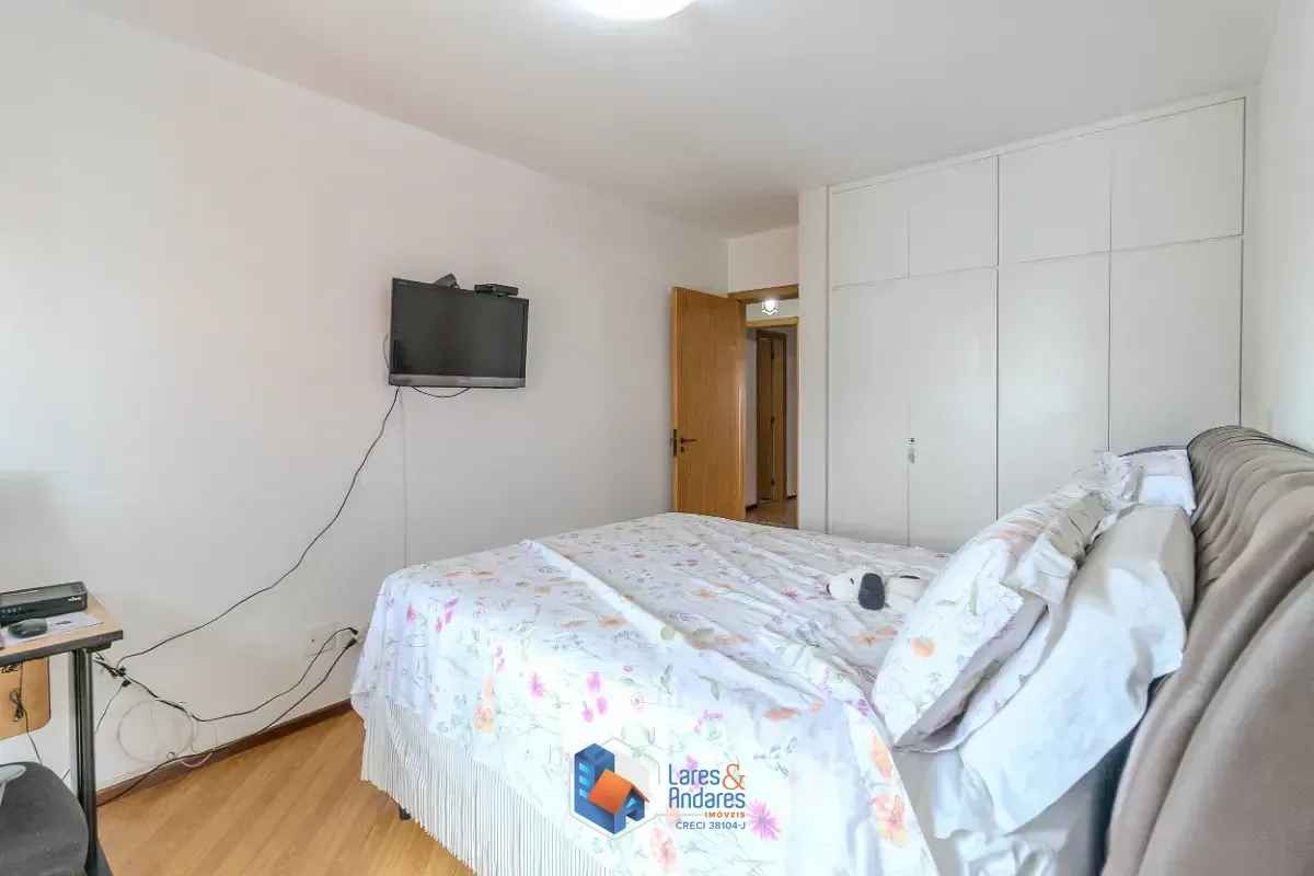 Imagem Apartamento para venda em Indianópolis com 4 quartos, sendo 2 suítes, 180m²