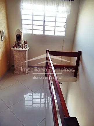 Imagem Casa à venda, Parque São Quirino, 3 quartos
Ótima casa residencial, estilo sobrado, com 249m2 de ...