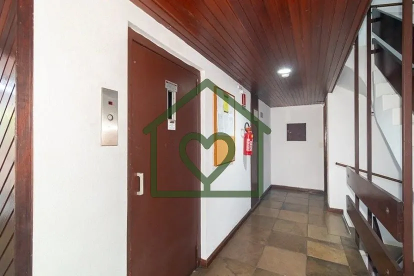 Imagem Apartamento de 2 dormitórios no bairro Petrópolis, em Porto Alegre, com 60m² privativos e excelen...