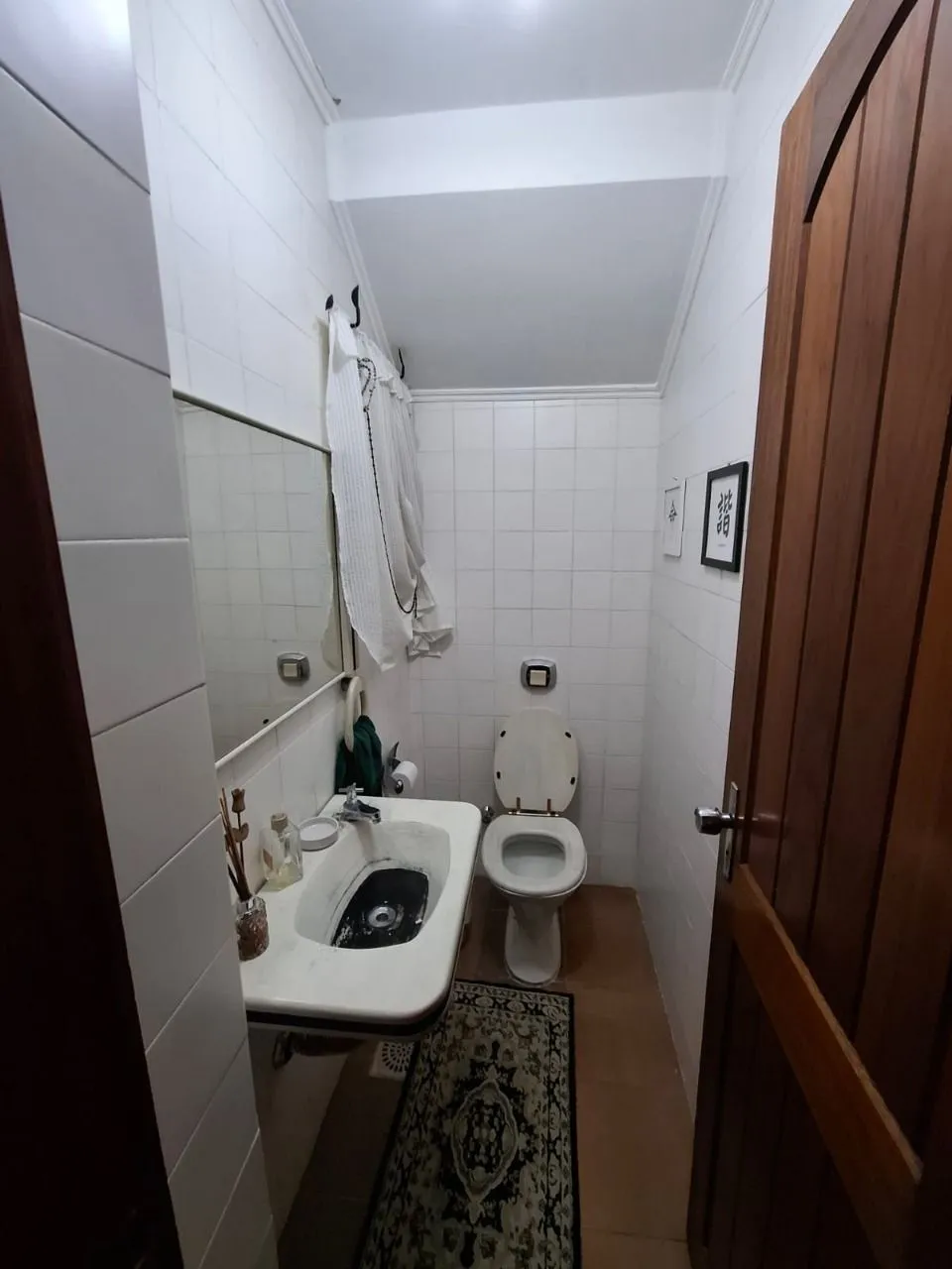 Imagem Casa em Porto Alegre, no bairro Ipanema, com 3 dormitório(s), e 3 banheiros, à venda.