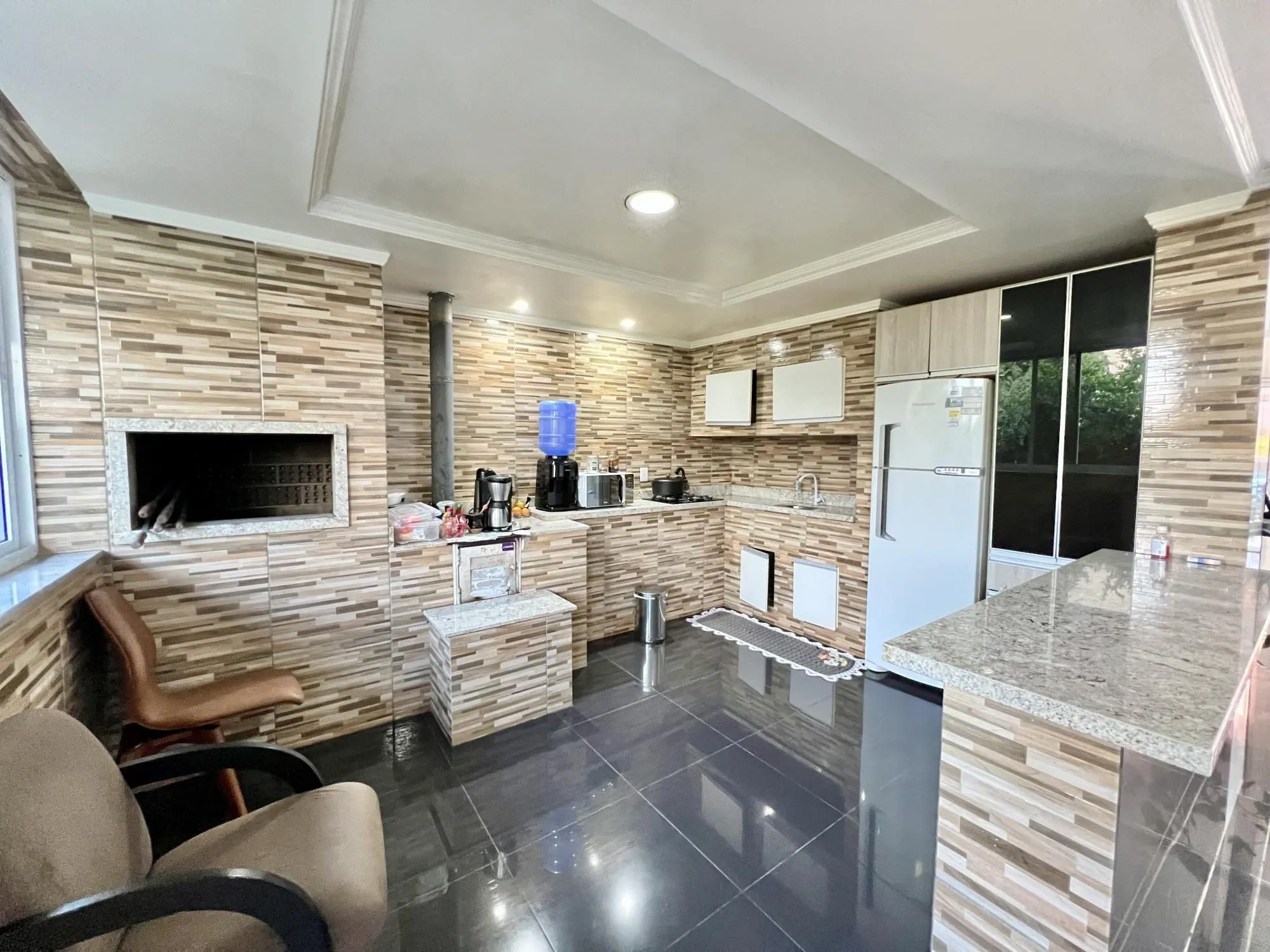 Imagem Casa 3 dormitórios com 2 vagas condomínio fechado e lazer completo