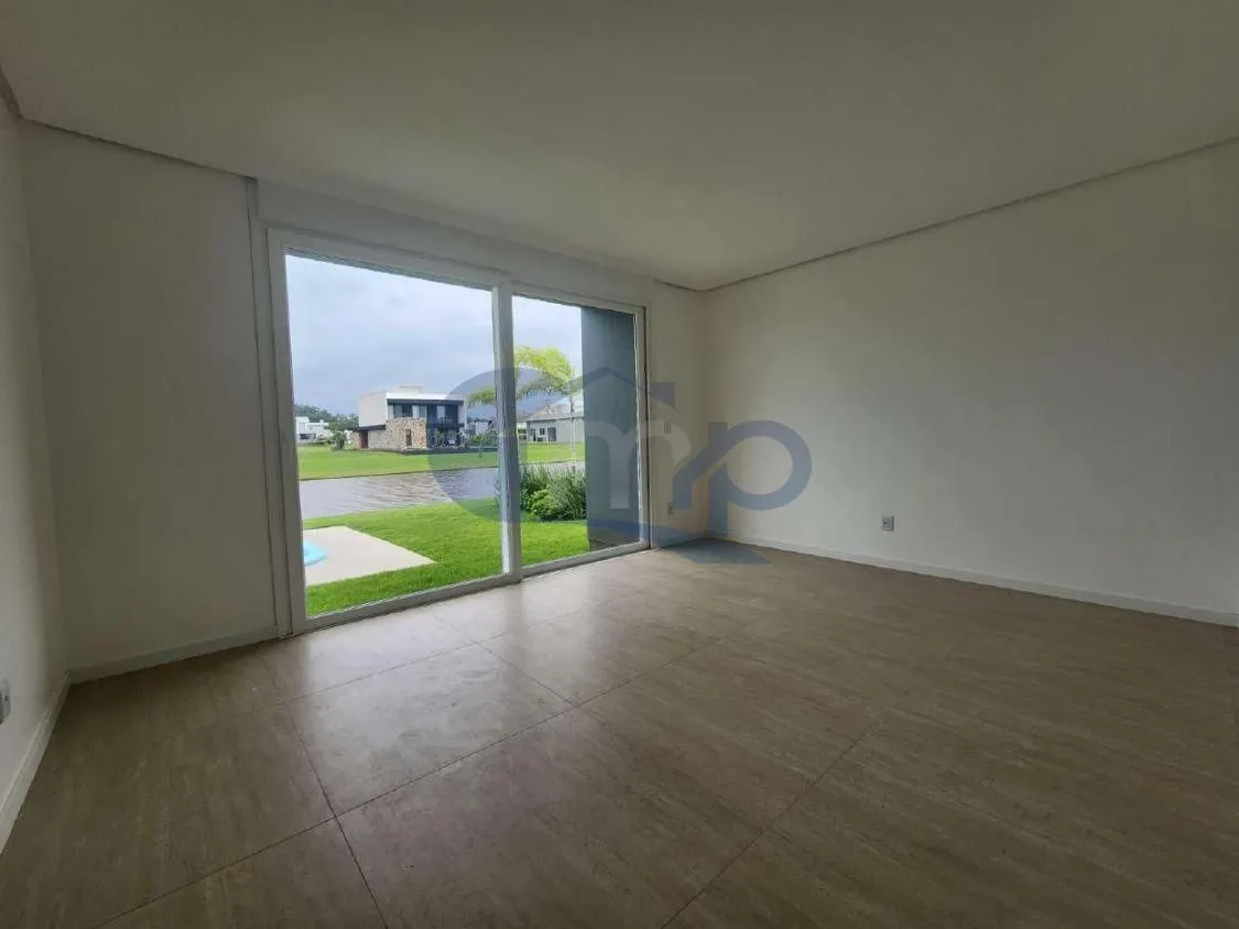 Imagem Casa a venda com 4 suites no Engenho Velho em Torres/RS