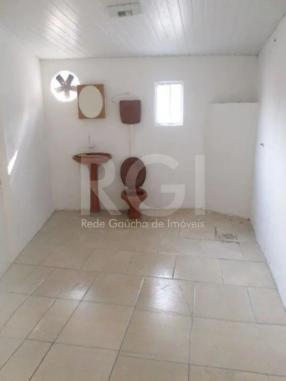Imagem Casa Comercial com pavilhão de 294,03m² no bairro São Geraldo -Porto Alegre