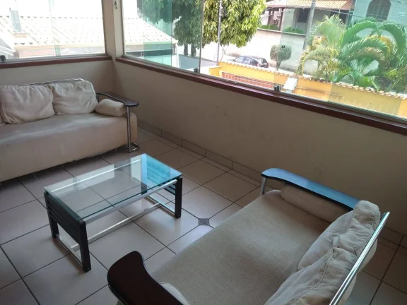 Casa com 5 Quartos à venda !!!!!