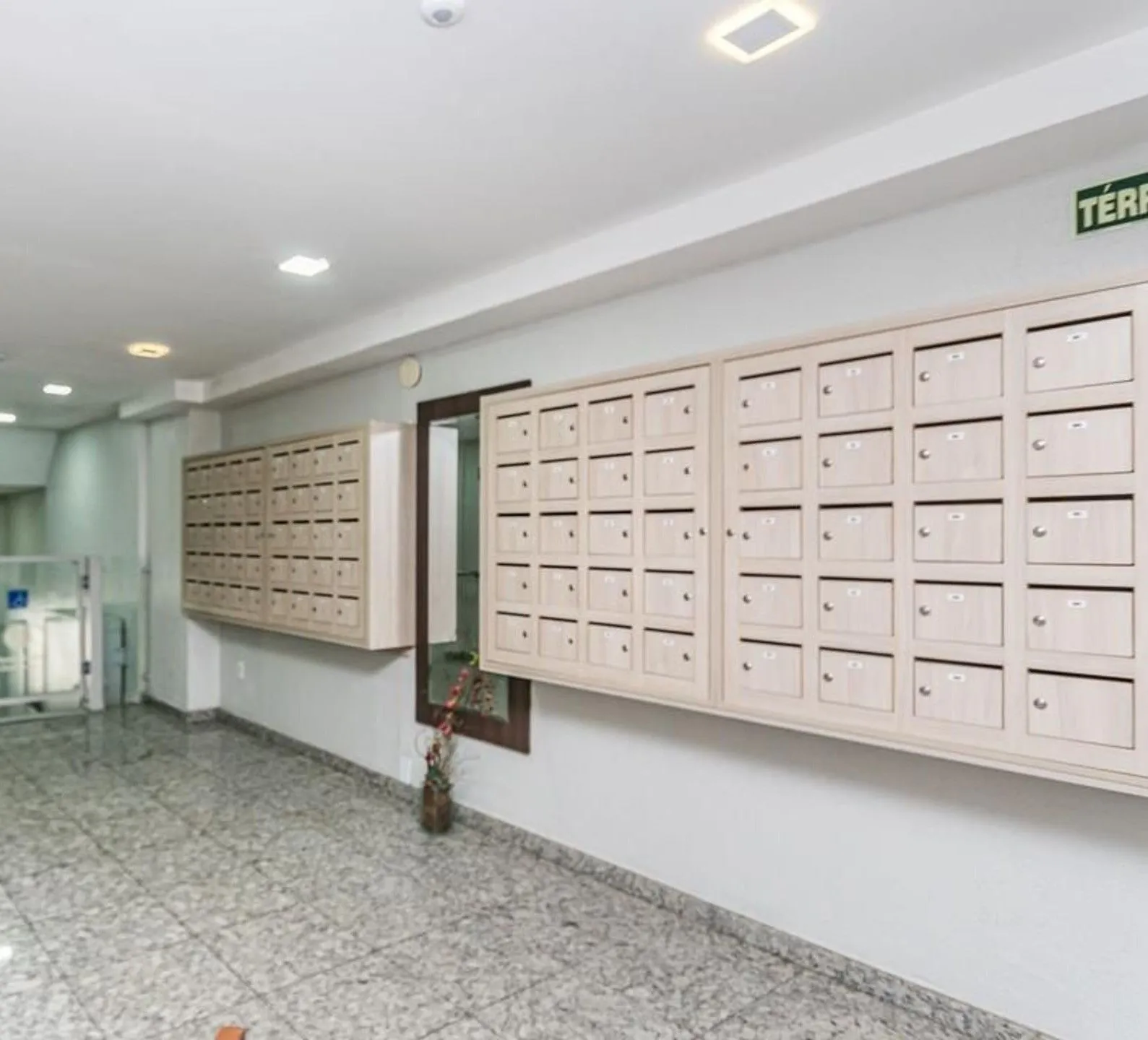 Imagem Vende-se apartamento com 2 quartos, 78m² e 1 vaga - Bom Fim