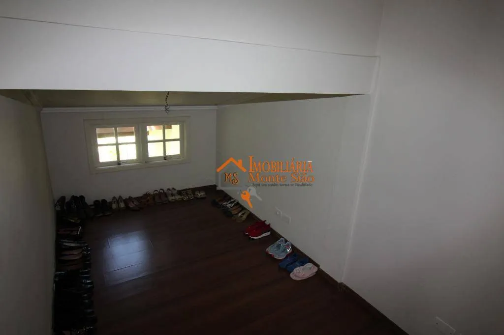 Imagem Sobrado com 3 dormitórios à venda, 235 m² por R$ 980.000,00 - Jardim Santa Cecília - Guarulhos/SP