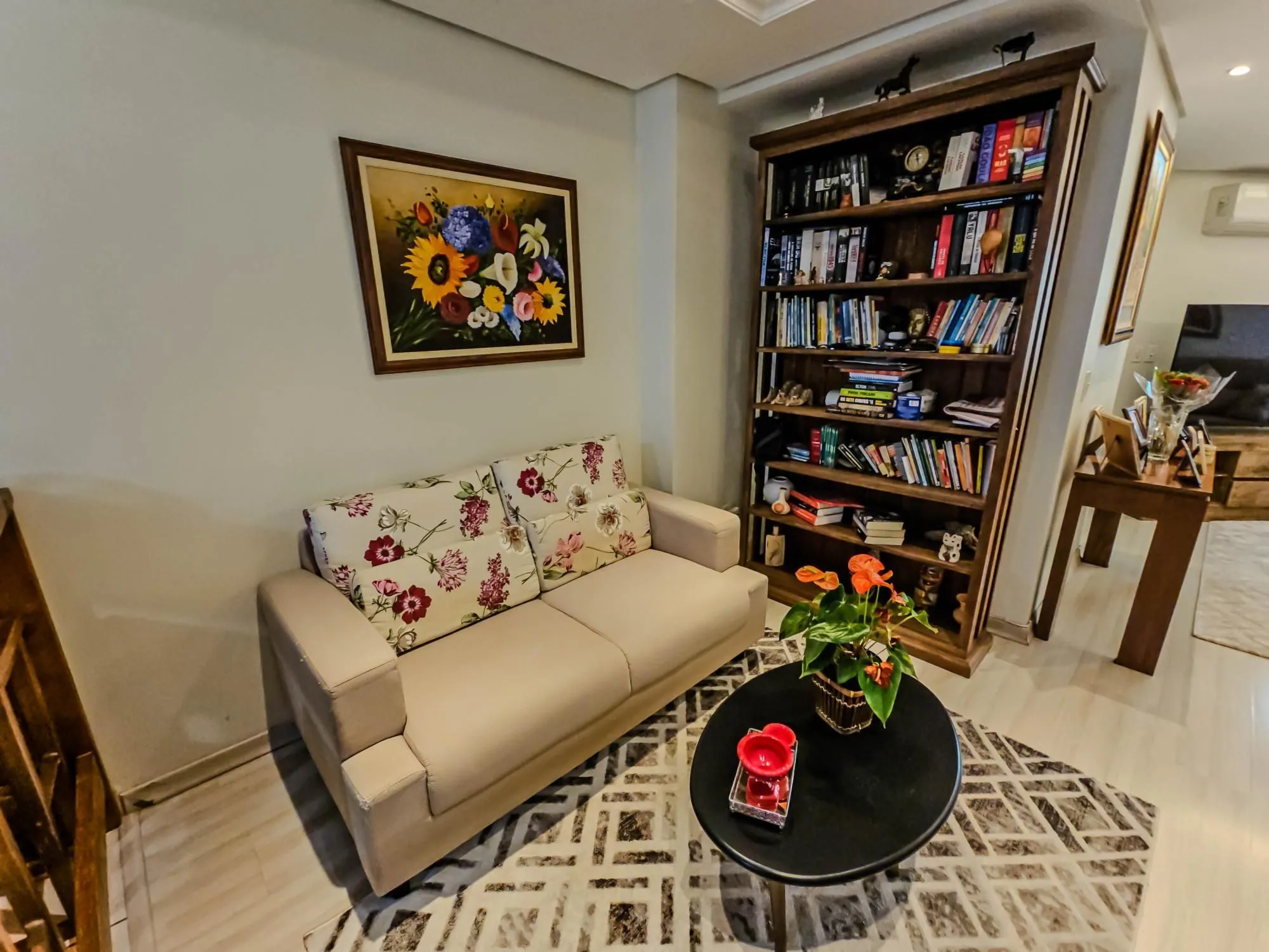 Imagem Casa em condomínio, 3 quartos, 1 suite, 3 vagas de garagem - Bairro Tristeza