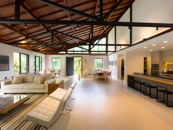 Imagem Casa linear dentro de condomínio com 5 quartos (4 suítes) e lazer privativo!