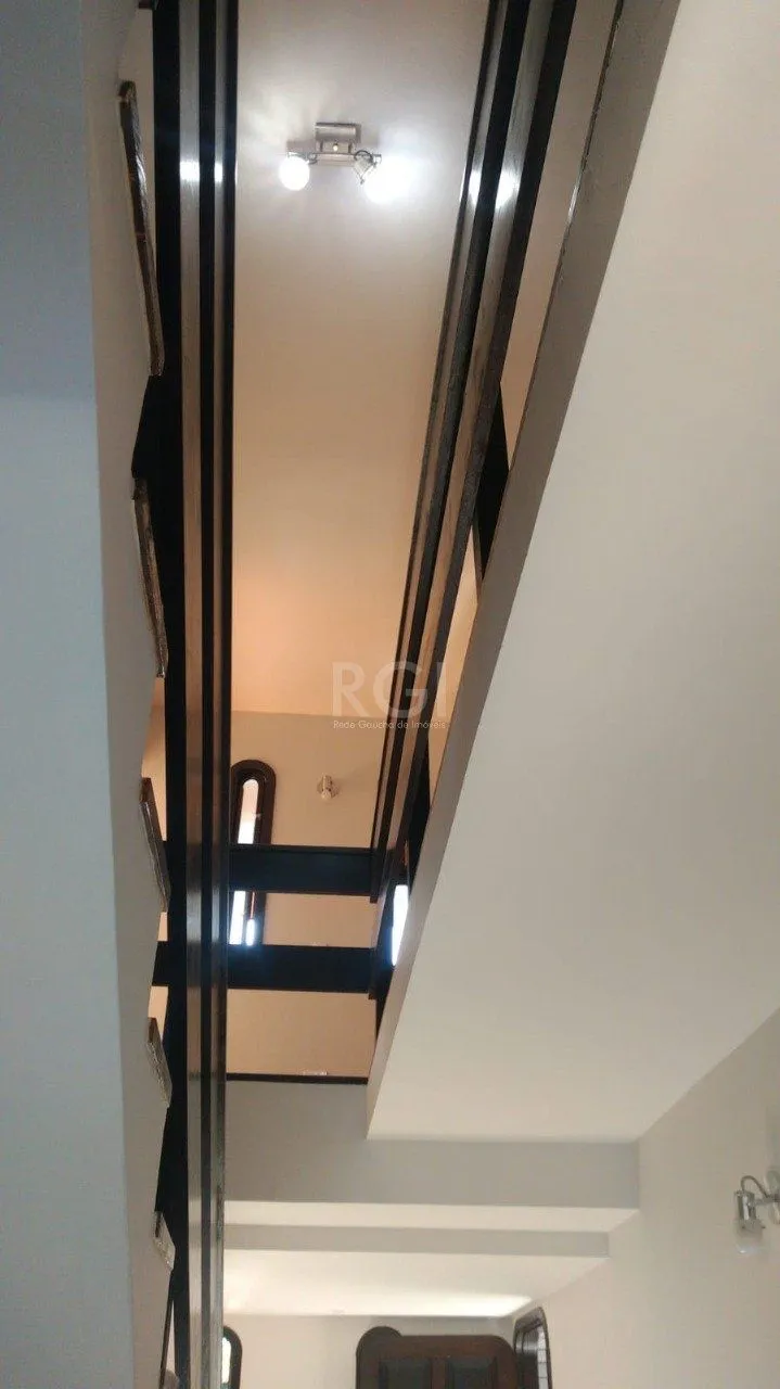 Imagem Casa para Venda - 204.81m², 4 dormitórios, sendo 1 suites, 2 vagas - Cristal