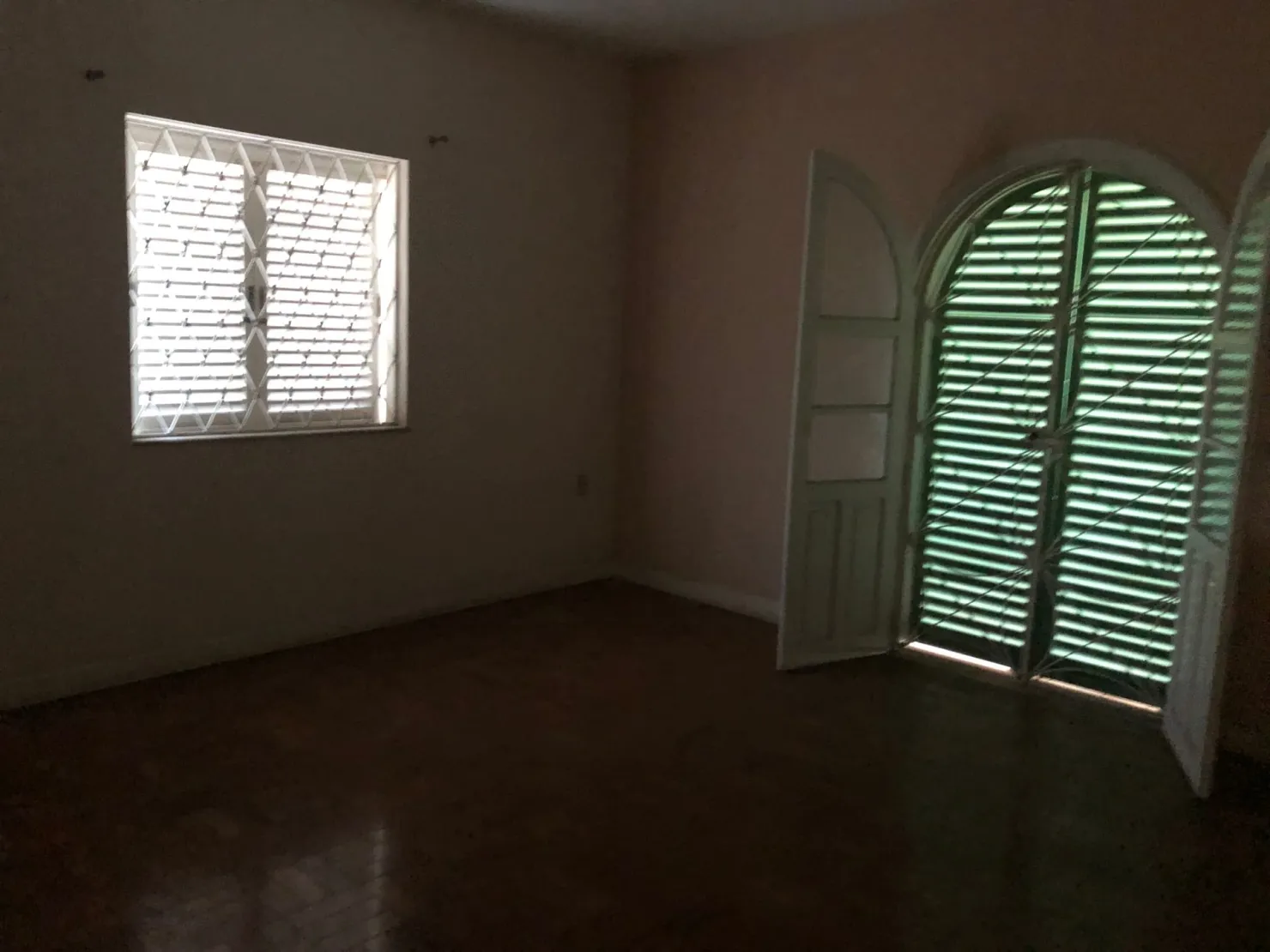 Imagem Casa à venda e locação 3 Quartos, 1 Vaga, 935M², Alto do Tabaú, Pindamonhangaba - SP